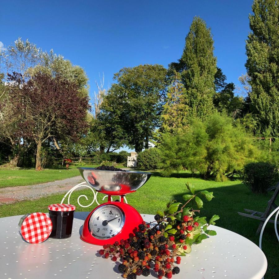 Les Champs Rabats Bed and Breakfast Villers-sur-Mer Eksteriør billede